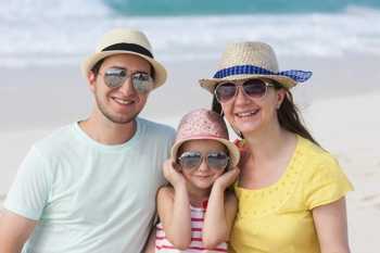 Foto de una familia en la playa