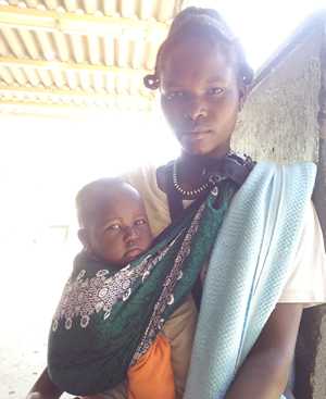 Turkana mother and child in Lodwar, Kenya