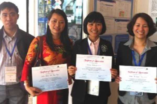 CDC Vietnam earns first prize on TB laboratory management poster presentation 
