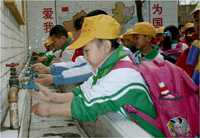 Photo: China school students washing hands