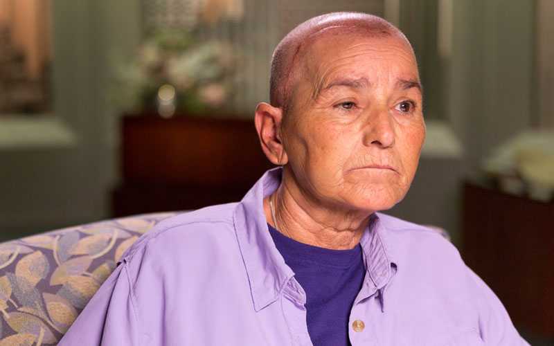 Rose, 59, Texas; le diagnosticaron cáncer de pulmón que se extendió al cerebro.